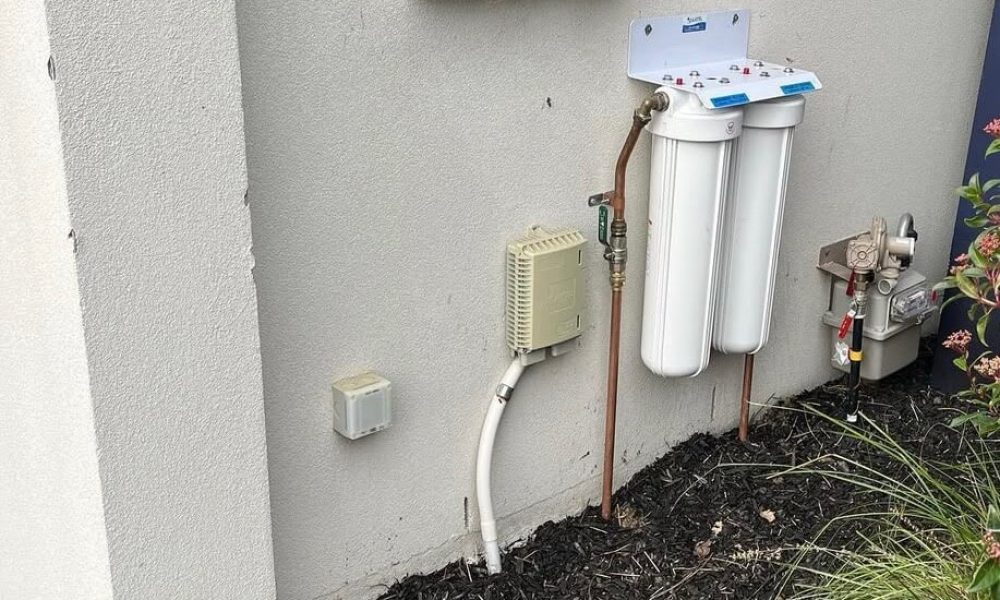 dual-water-filter-system-exterior-wall-installation